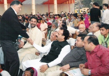 J.s Nayol greeted by Sh. Daramvir Gupta during a public meeting during assembly elections in 2009